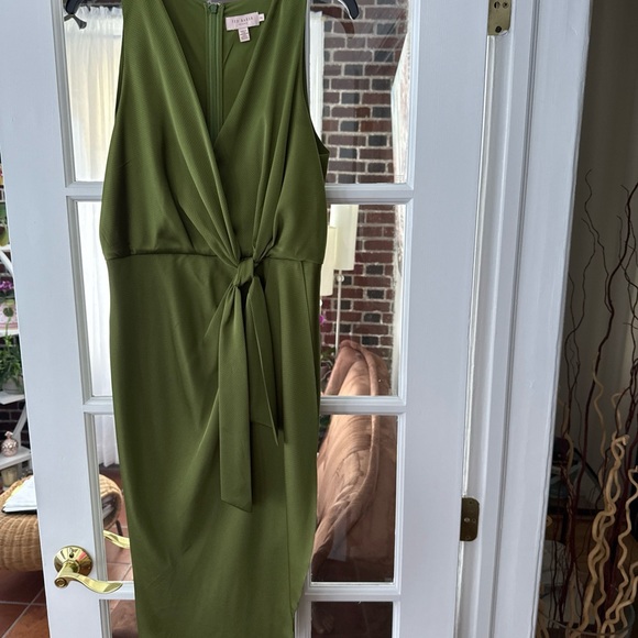 Ted Baker Dresses & Skirts - Ted Baker Green Dress